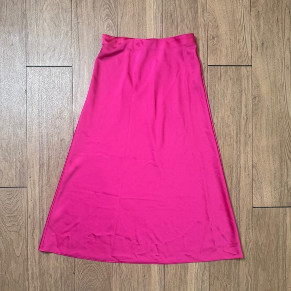 J. CREW GUC Gwyneth Slip Skirt in Hot Pink Size XXS - Picture 2 of 5